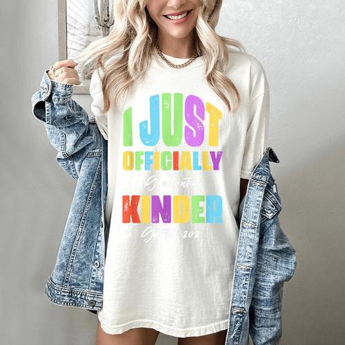 I Officially Graduated Kindergarten Graduation Class Of 2022 Women's Comfort Colors T-Shirt - Best Gift Smart
