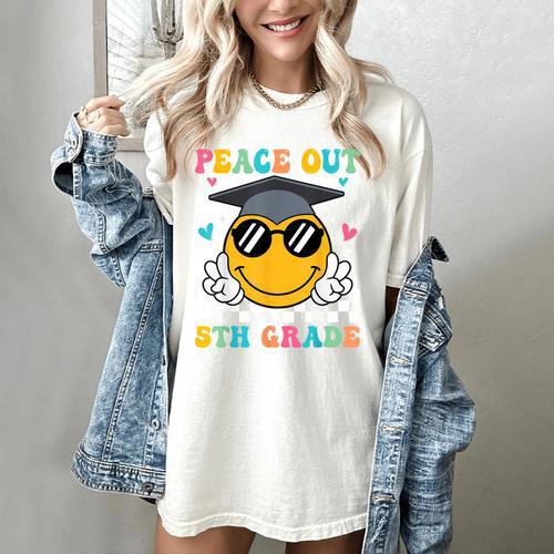 Peace Out 5th Grade Graduation Last Day Of School Women's Comfort Colors T-Shirt - Best Gift Smart