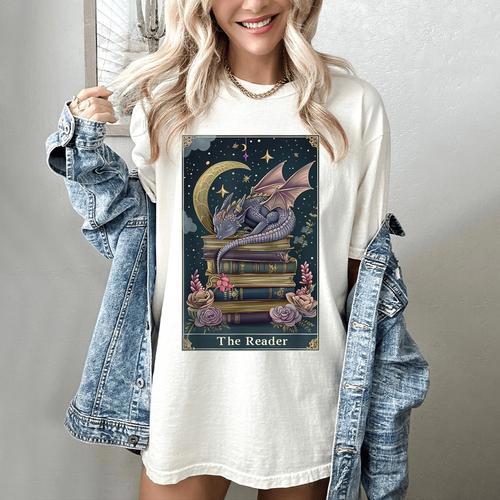 The Reader Tarot Card Book Dragon Romantasy Fantasy Bookish Women's Comfort Colors T-Shirt - Bookorys