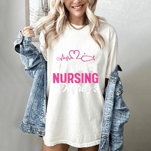 I Survived My Mom's Nursing Degree Nurse Graduation Women's Comfort Colors T-Shirt - Best Gift Smart