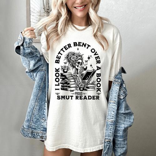 I Look Better Bent Over A Book Smut Reader Women's Comfort Colors T-Shirt - Bookorys UK