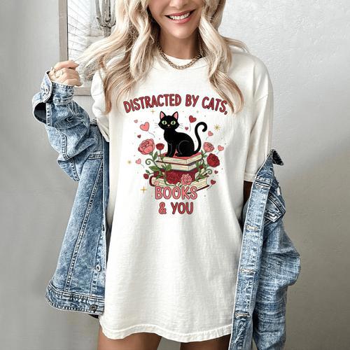 Women's Cat Books Romantic Floral Aesthetic Book Lover Cat Owner Women's Comfort Colors T-Shirt - Bookorys AU