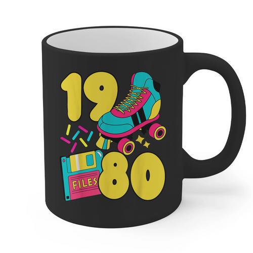 1980 Retro Raised In The 80s Old School Nostalgia Vibes Graphic Print Coffee Mug - Figerry