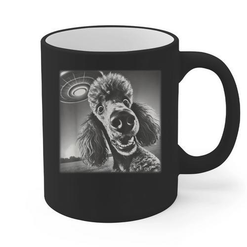 Vintage Poodle Selfie With UFO Alien Photobooth Dog Mom Dad Graphic Print Coffee Mug - Father's Day Fun