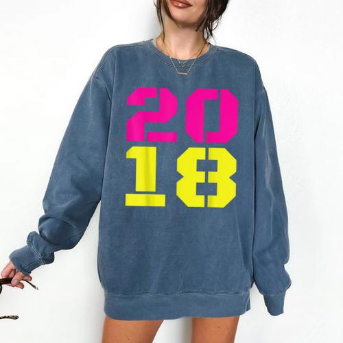 2018 Big Neon Numbers For The New Year Or Graduation Comfort Colors Sweatshirt - Best Gift Smart