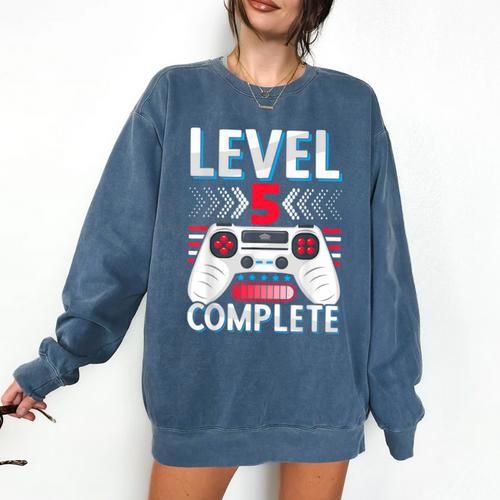5th Grade Graduation Elementary School Graduate Level 5 Comfort Colors Sweatshirt - Best Gift Smart