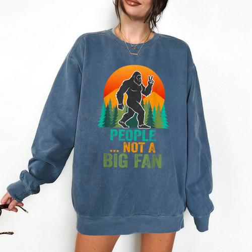 Bigfoot Introvert People Not A Big Fan Retro Sasquatch Comfort Colors Sweatshirt - Raresse