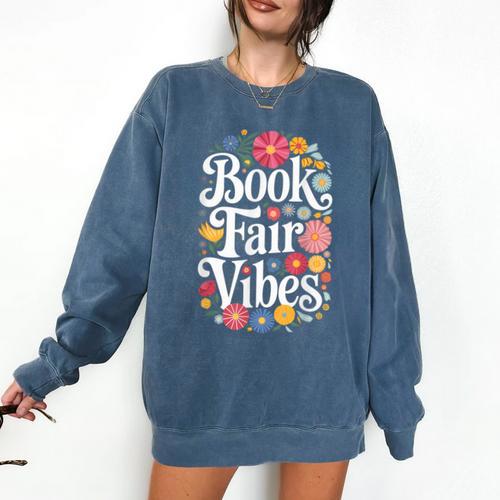 Book Fair Vibes Groovy 70s Retro School Librarian Comfort Colors Sweatshirt - Bookorys UK