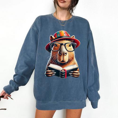 Capybara Bookworm Rodent Reading a Book Comfort Colors Sweatshirt - Bookorys DE