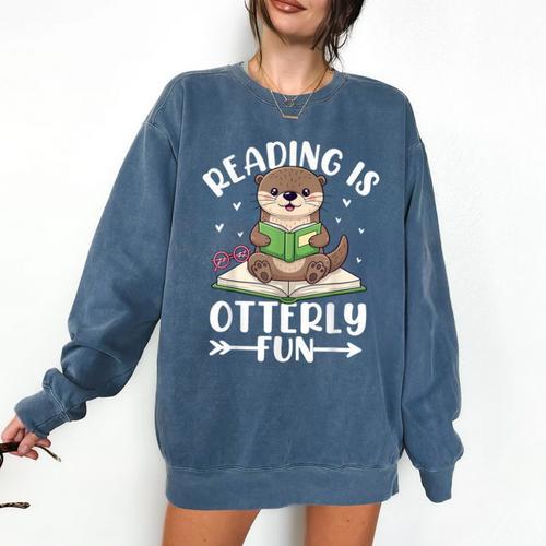Cute Otter Reading Book Lover Sea Otters Animal Lover Comfort Colors Sweatshirt - Bookorys CA