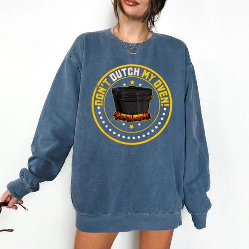 Dutch Oven Cookbook Casserole Cooking Cuisine Camping Recipe Comfort Colors Sweatshirt - Bookorys DE