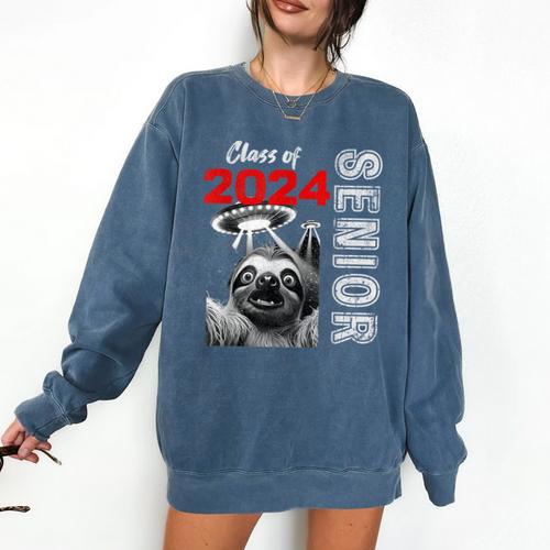 Fun Trendy UFO Sloth Graduation Class Of 2024 Senior Comfort Colors Sweatshirt - Best Gift Smart