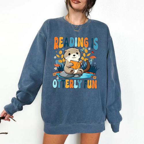 Reading Is Otterly Fun Sea Otter Book Lover Bookworm Comfort Colors Sweatshirt - Bookorys
