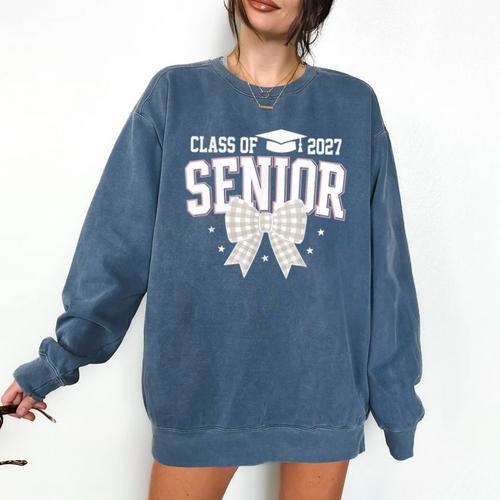 Retro Senior 2027 Girl Coquette Bow Class Of 2027 Graduation Comfort Colors Sweatshirt - Best Gift Smart