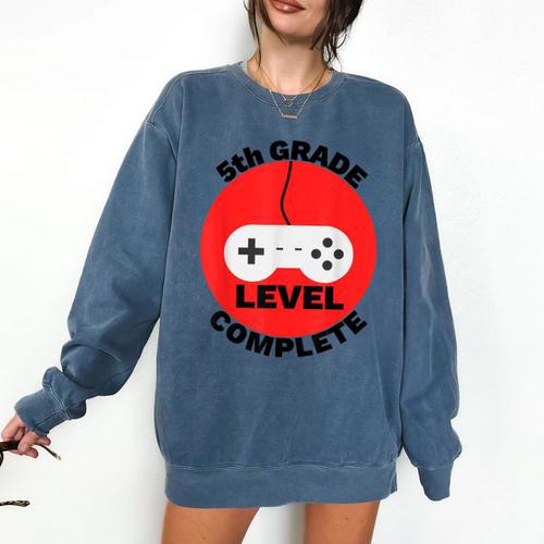 5th Grade Level Complete Gamer Graduation Comfort Colors Sweatshirt - Best Gift Smart