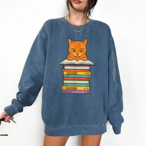 Cute Orange Tabby Cat Reading On Pile Of Books Comfort Colors Sweatshirt - Bookorys