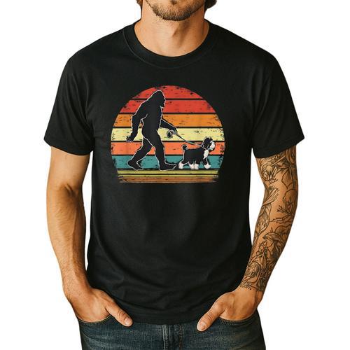 Bigfoot Walking a Dog Bernedoodle Dog Dad Men's Casual T-Shirt - Father's Day Fun