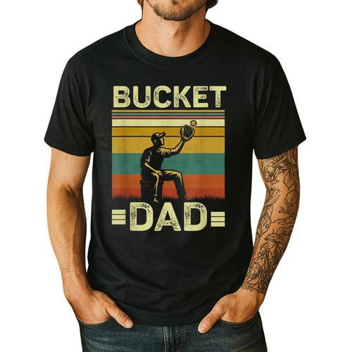 Bucket Dad Softball Dad Baseball Coach Father's Day Men's Casual T-Shirt - Father's Day Fun