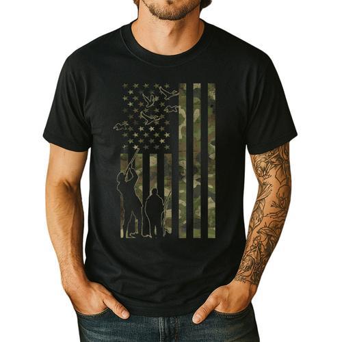 Dad And Son Duck Hunting Father And Son Matching Hunting Men's Casual T-Shirt - Father's Day Fun