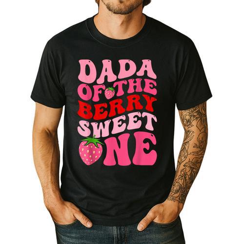 Dada Of The Berry Sweet One Strawberry First Birthday Men's Casual T-Shirt - Father's Day Fun