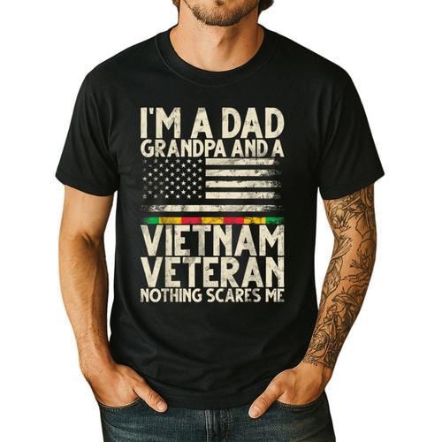 I'm A Dad Grandpa And A Vietnam Veteran Nothing Scares Me Men's Casual T-Shirt - Father's Day Fun