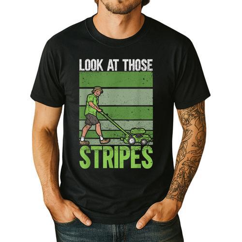 Look At Those Stripes Lawn Mowing Dad Lawn Mower Small Men's Casual T-Shirt - Father's Day Fun