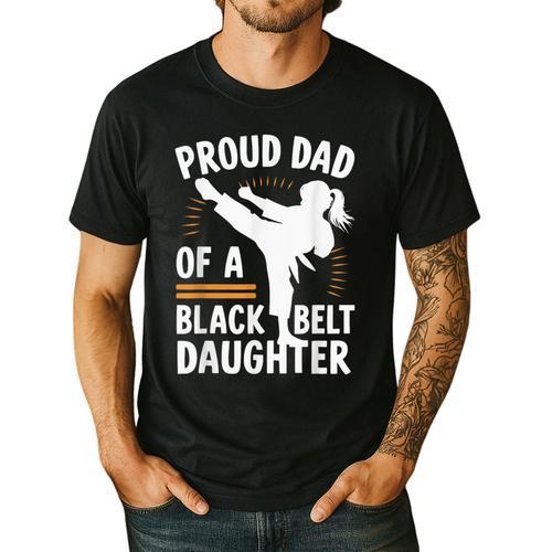 Proud Dad Of A Belt Daughter Men's Casual T-Shirt - Father's Day Fun