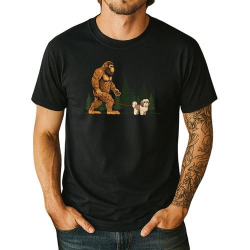 Shih Tzu Bigfoot Dog Walking Mom Dad Kids Men's Casual T-Shirt - Father's Day Fun