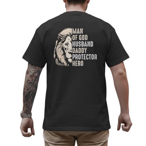 Man Of God Husband Daddy Protector Hero Lion Father's Day Men's Back Print T-Shirt - Father's Day Fun