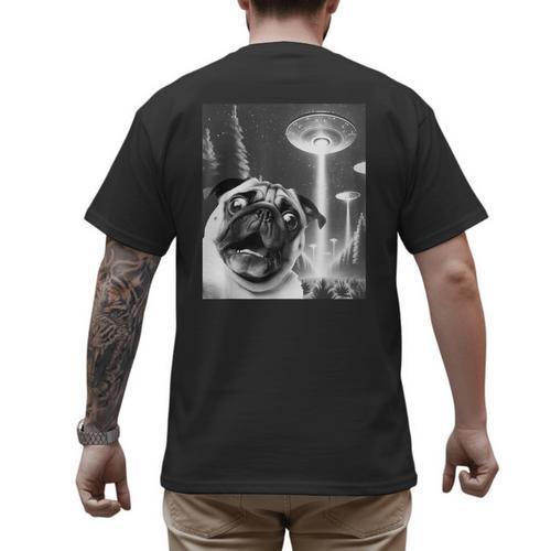 Pug Alien UFO Taking a Selfie Dog Mom Dad Men's Back Print T-Shirt - Father's Day Fun