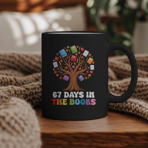 67 Days In The Books Reading Teacher 67th Day Of School Kids Graphic Print Coffee Mug - Bookorys DE