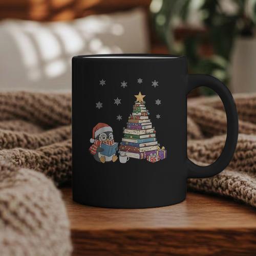 Christmas A Penguin Reading Book Snowflake Cocoa Hot Teacher Graphic Print Coffee Mug - Bookorys DE