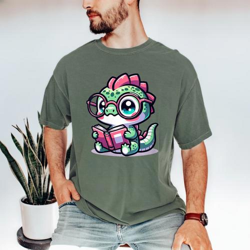 Adorable Book Lover Basilisk With Reading Glasses Cute Men's Comfort Colors T-Shirt - Bookorys