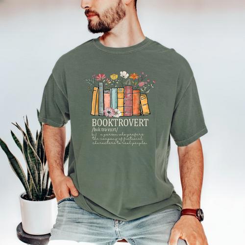 Booktrovert Cozy Book Lover Book Nerd Literary Humor Men's Comfort Colors T-Shirt - Bookorys