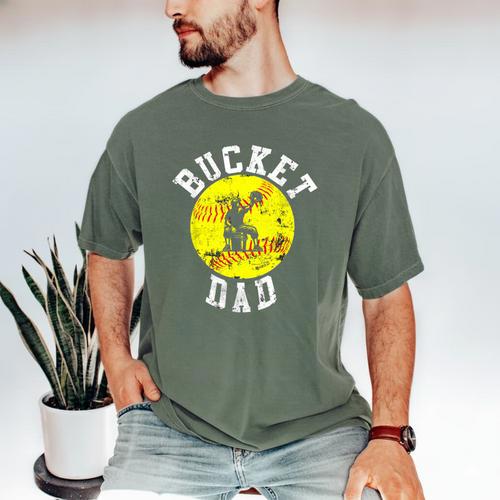 Bucket Dad Softball Dad Baseball Father's Coach Men's Comfort Colors T-Shirt - Father's Day Fun