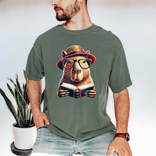 Capybara Bookworm Rodent Reading a Book Men's Comfort Colors T-Shirt - Bookorys AU