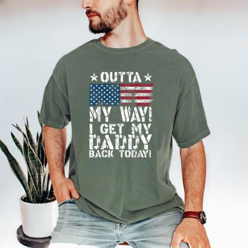 Cool I Get My Daddy Back Today Military Child Small Men's Comfort Colors T-Shirt - Father's Day Fun