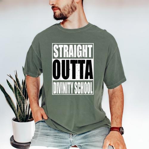 Cool Straight Outta Divinity School Graduation Shirt Men's Comfort Colors T-Shirt - Best Gift Smart
