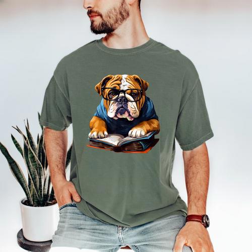 Cute Dog English Bulldog Reading Book Men's Comfort Colors T-Shirt - Bookorys DE