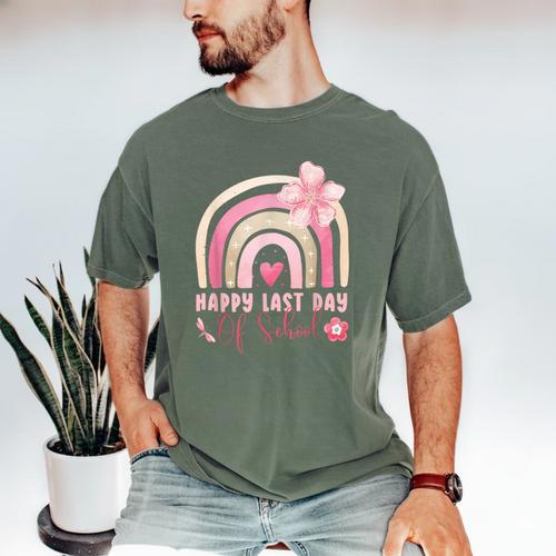 Fun Happy Last Day Of School Girl Student Graduation Rainbow Men's Comfort Colors T-Shirt - Best Gift Smart