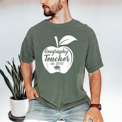 Geography Teacher Est 2018 School Graduation T Shirt Men's Comfort Colors T-Shirt - Best Gift Smart