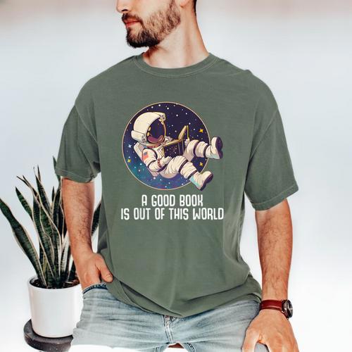 Good Book Is Out Of This World Astronaut Space Men's Comfort Colors T-Shirt - Bookorys UK