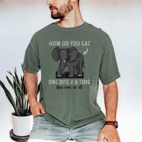 Graduation Apparel How To Eat Elephant One Bite At A Time Men's Comfort Colors T-Shirt - Best Gift Smart