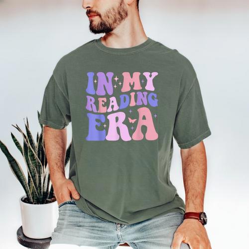 Groovy In My Reading Era Book Lovers Book Reader Men's Comfort Colors T-Shirt - Bookorys