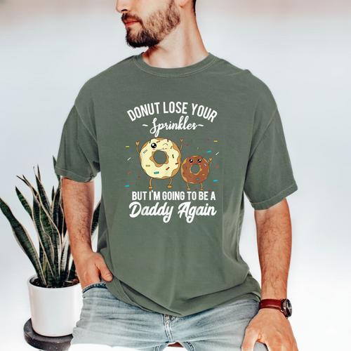 I'm Going To Be a Daddy Again Pregnancy Announcement Quote Men's Comfort Colors T-Shirt - Father's Day Fun