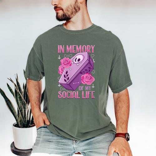 Pastel Goth In Memory Of My Social Life Coffin & Pink Roses Men's Comfort Colors T-Shirt - Easessy