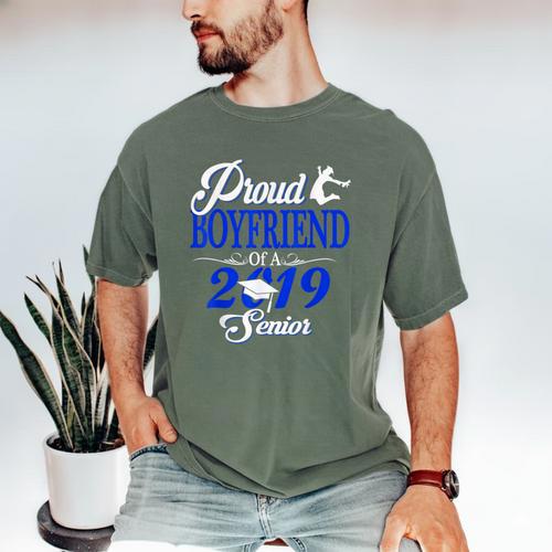 Proud BOYFRIEND Of A Class 2019 Senior Tee Graduation Men's Comfort Colors T-Shirt - Best Gift Smart