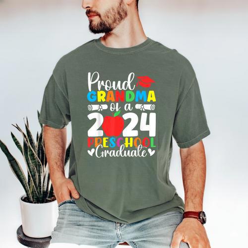 Proud Grandma Of Class Of 2024 Preschool Graduate Graduation Men's Comfort Colors T-Shirt - Best Gift Smart