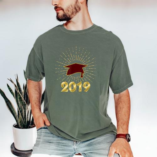 Senior 2019 Graduation Shirt Burgundy Gold Class Colors G23 Men's Comfort Colors T-Shirt - Best Gift Smart