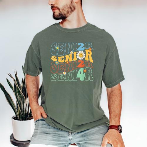 Senior 2024 Groovy Retro Class Of 2024 Graduation Senior 24 Men's Comfort Colors T-Shirt - Best Gift Smart
